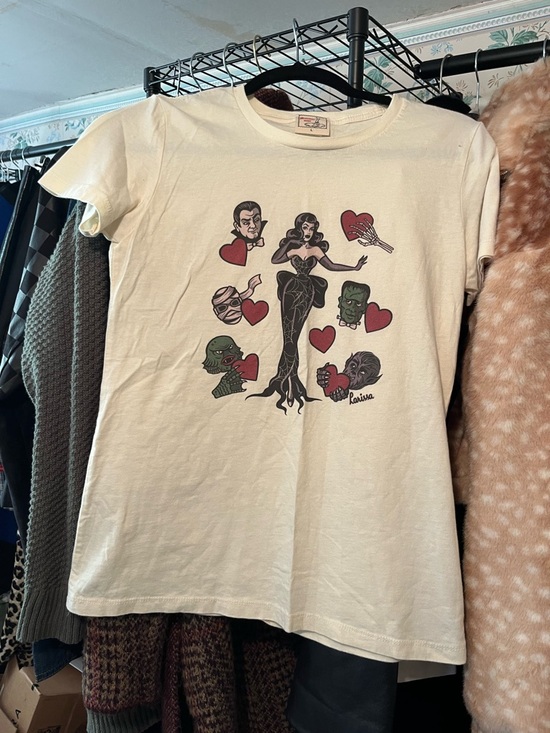 Mischief Made Tops - Femme Fatale Graphic Short Sleeve Tee - White
